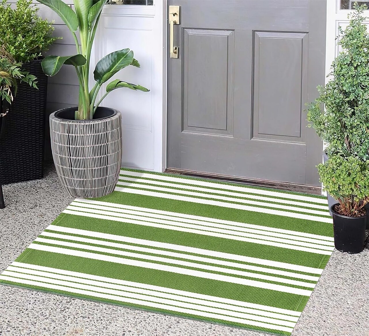 Green and White Front Door Mat Outdoor Rug 24'' x 35'' Striped Layered Door Mats Hand-Woven Washable Entryway Rug Indoor/Outdoor Small Area Rug for Front Porch/Laundry Room/Bathroom